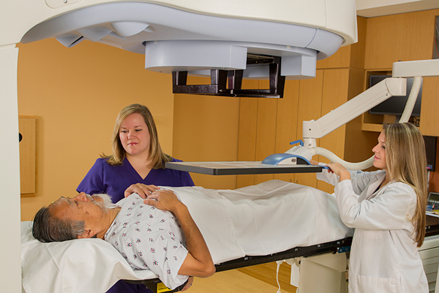 A patient with prostate cancer is treated with radiotherapy.